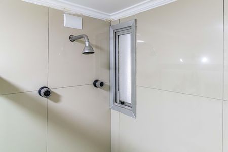 Apartamento à venda com 168m², 2 quartos e 2 vagas Apartamento à venda com 168m², 2 quartos e 2 vagasBanheiro social