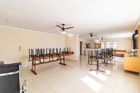 Apartamento à venda com 168m², 2 quartos e 2 vagas Apartamento à venda com 168m², 2 quartos e 2 vagasÁrea comum - Salão de festas