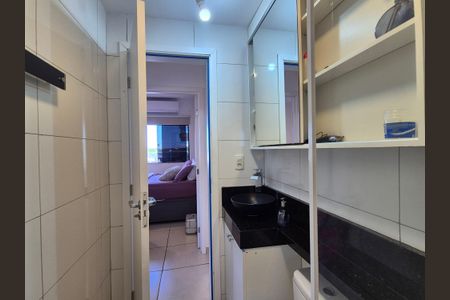 Apartamento à venda com 50m², 2 quartos e 2 vagas Apartamento à venda com 50m², 2 quartos e 2 vagasBanheiro