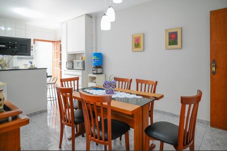 Casa à venda com 157m², 3 quartos e 2 vagasCopa