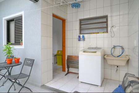 Casa à venda com 157m², 3 quartos e 2 vagasÁrea de Serviço