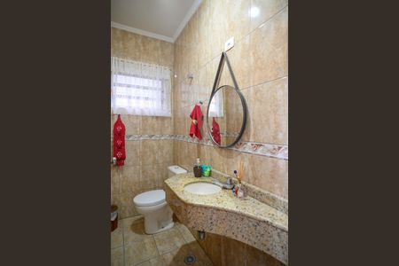 Casa à venda com 157m², 3 quartos e 2 vagasLavabo