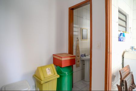 Casa à venda com 157m², 3 quartos e 2 vagasQuarto de Serviço