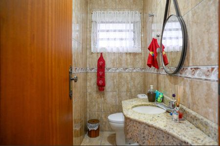 Casa à venda com 157m², 3 quartos e 2 vagasLavabo