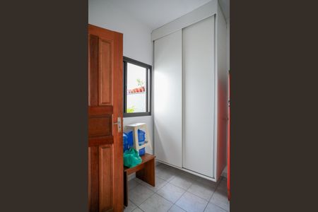 Casa à venda com 157m², 3 quartos e 2 vagasQuarto de Serviço