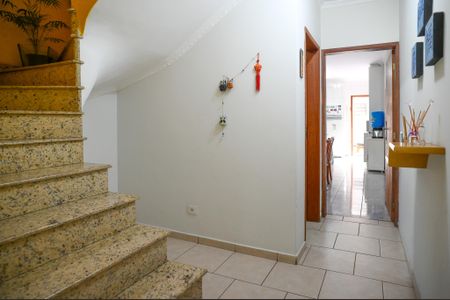 Casa à venda com 157m², 3 quartos e 2 vagasCirculação / Escada