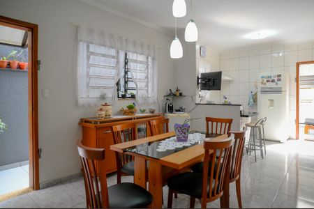 Casa à venda com 157m², 3 quartos e 2 vagasCopa