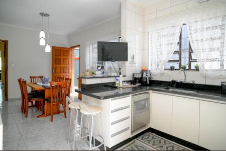 Casa à venda com 157m², 3 quartos e 2 vagasCozinha