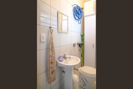 Casa à venda com 157m², 3 quartos e 2 vagasBanheiro de Serviço