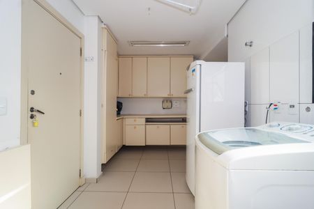Apartamento para alugar com 300m², 4 quartos e 4 vagas Apartamento para alugar com 300m², 4 quartos e 4 vagasÁrea de Serviço