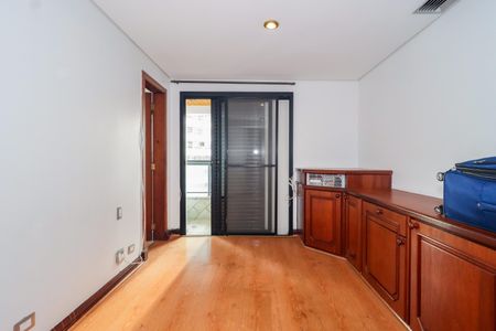 Apartamento para alugar com 300m², 4 quartos e 4 vagas Apartamento para alugar com 300m², 4 quartos e 4 vagasSuíte 4