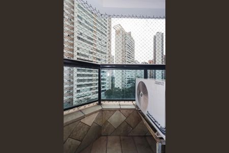 Apartamento para alugar com 300m², 4 quartos e 4 vagas Apartamento para alugar com 300m², 4 quartos e 4 vagasSuíte 1