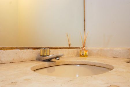 Apartamento para alugar com 300m², 4 quartos e 4 vagas Apartamento para alugar com 300m², 4 quartos e 4 vagasLavabo