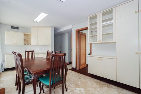 Apartamento para alugar com 300m², 4 quartos e 4 vagas Apartamento para alugar com 300m², 4 quartos e 4 vagasCopa