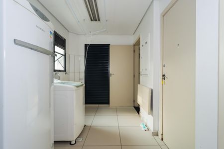 Apartamento para alugar com 300m², 4 quartos e 4 vagas Apartamento para alugar com 300m², 4 quartos e 4 vagasÁrea de Serviço