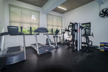 Apartamento para alugar com 300m², 4 quartos e 4 vagas Apartamento para alugar com 300m², 4 quartos e 4 vagasÁrea comum - Academia