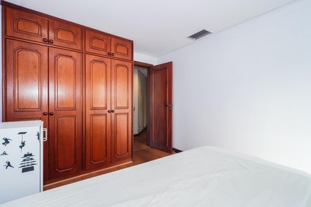 Apartamento para alugar com 300m², 4 quartos e 4 vagas Apartamento para alugar com 300m², 4 quartos e 4 vagasSuíte 2