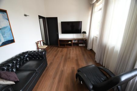 Casa à venda com 620m², 3 quartos e 7 vagasSala 2