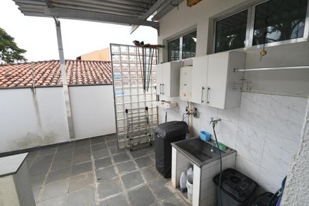 Casa à venda com 620m², 3 quartos e 7 vagasÁrea de Serviço
