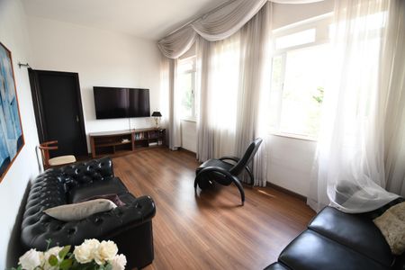 Casa à venda com 620m², 3 quartos e 7 vagasSala 2