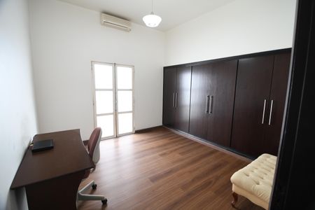 Casa à venda com 620m², 3 quartos e 7 vagasQuarto 2
