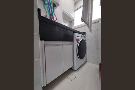 Apartamento à venda com 54m², 2 quartos e 1 vaga Apartamento à venda com 54m², 2 quartos e 1 vagaÁrea de Serviço