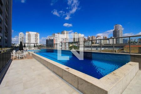 Apartamento à venda com 95m², 3 quartos e 2 vagas Apartamento à venda com 95m², 3 quartos e 2 vagasÁrea comum - Piscina