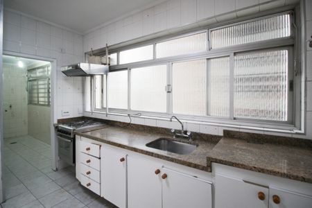 Apartamento para alugar com 128m², 3 quartos e 1 vaga Apartamento para alugar com 128m², 3 quartos e 1 vagaCozinha