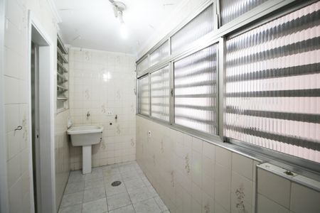 Apartamento para alugar com 128m², 3 quartos e 1 vaga Apartamento para alugar com 128m², 3 quartos e 1 vagaÁrea de Serviço