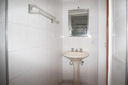 Apartamento para alugar com 128m², 3 quartos e 1 vaga Apartamento para alugar com 128m², 3 quartos e 1 vagaBanheiro 1