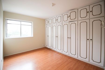 Apartamento para alugar com 128m², 3 quartos e 1 vaga Apartamento para alugar com 128m², 3 quartos e 1 vagaQuarto 1