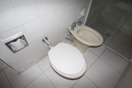 Apartamento para alugar com 128m², 3 quartos e 1 vaga Apartamento para alugar com 128m², 3 quartos e 1 vagaBanheiro 2