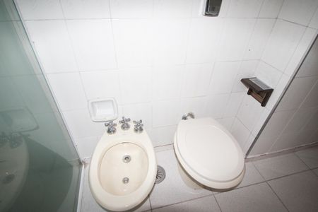 Apartamento para alugar com 128m², 3 quartos e 1 vaga Apartamento para alugar com 128m², 3 quartos e 1 vagaBanheiro 1