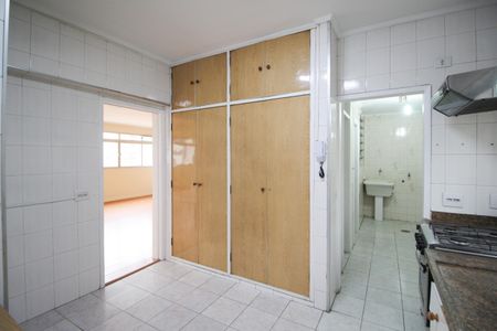 Apartamento para alugar com 128m², 3 quartos e 1 vaga Apartamento para alugar com 128m², 3 quartos e 1 vagaCozinha