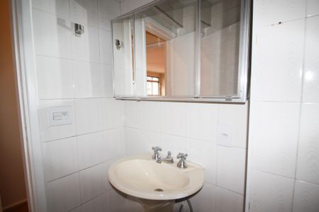 Apartamento para alugar com 128m², 3 quartos e 1 vaga Apartamento para alugar com 128m², 3 quartos e 1 vagaBanheiro 2