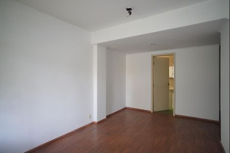 Apartamento para alugar com 122m², 3 quartos e 1 vagaSuíte