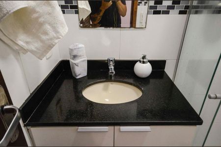 Apartamento à venda com 59m², 3 quartos e 1 vagaBanheiro Social