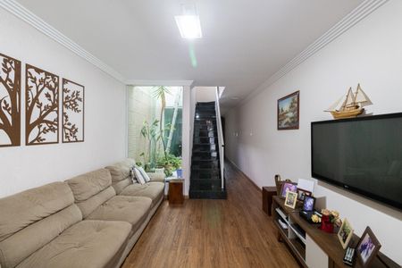 Casa à venda com 160m², 3 quartos e 4 vagasSala