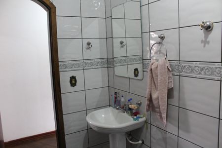 Casa à venda com 520m², 5 quartos e 3 vagasBanheiro Social