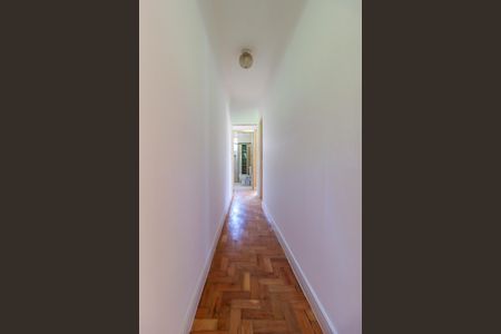 Casa à venda com 150m², 4 quartos e 1 vagaCorredor