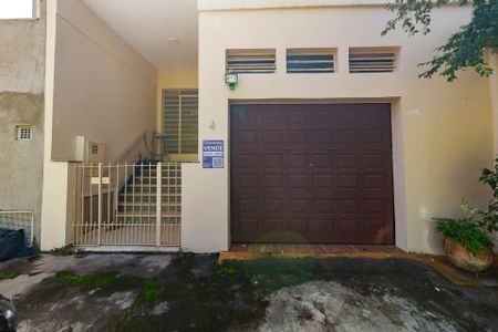 Casa à venda com 150m², 4 quartos e 1 vagaFachada