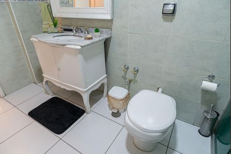 Apartamento à venda com 125m², 3 quartos e sem vaga Apartamento à venda com 125m², 3 quartos e sem vagaBanheiro