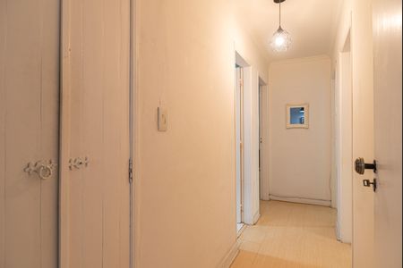 Apartamento à venda com 125m², 3 quartos e sem vaga Apartamento à venda com 125m², 3 quartos e sem vagaCorredor