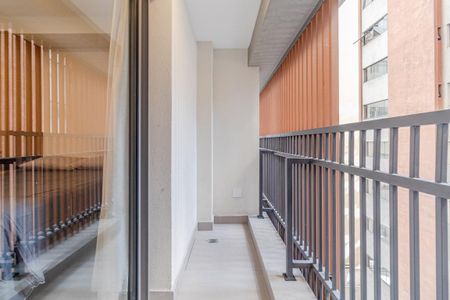 Varanda de kitnet/studio para alugar com 1 quarto, 26m² em Paraíso, São Paulo