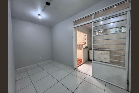 Apartamento à venda com 55m², 1 quarto e sem vaga Apartamento à venda com 55m², 1 quarto e sem vagaSala