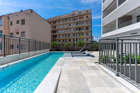 Studio à venda com 26m², 1 quarto e sem vaga Studio à venda com 26m², 1 quarto e sem vagaPiscina