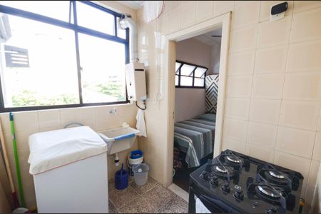 Apartamento à venda com 124m², 3 quartos e 2 vagas Apartamento à venda com 124m², 3 quartos e 2 vagasÁrea de Serviço