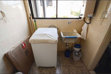 Apartamento à venda com 124m², 3 quartos e 2 vagas Apartamento à venda com 124m², 3 quartos e 2 vagasÁrea de Serviço