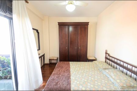 Apartamento à venda com 124m², 3 quartos e 2 vagas Apartamento à venda com 124m², 3 quartos e 2 vagasSuíte