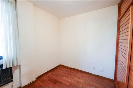 Apartamento à venda com 124m², 3 quartos e 2 vagas Apartamento à venda com 124m², 3 quartos e 2 vagasQuarto 1